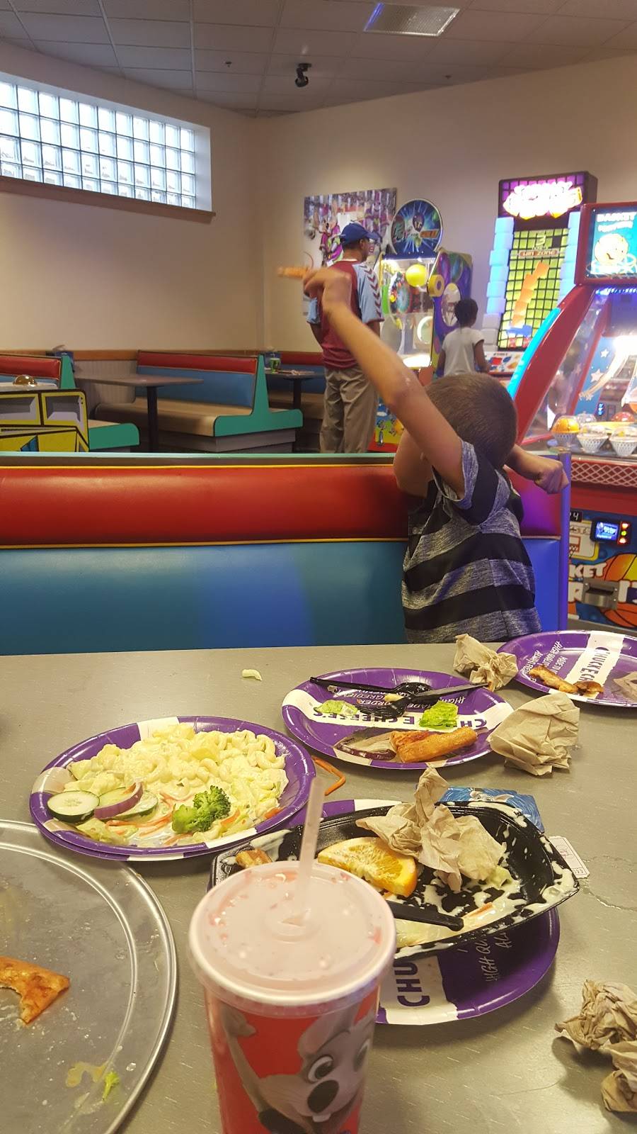 Chuck E. Cheese | restaurant | 132 Sack Blvd, Leominster, MA 01453, USA | 9784669779 OR +1 978-466-9779