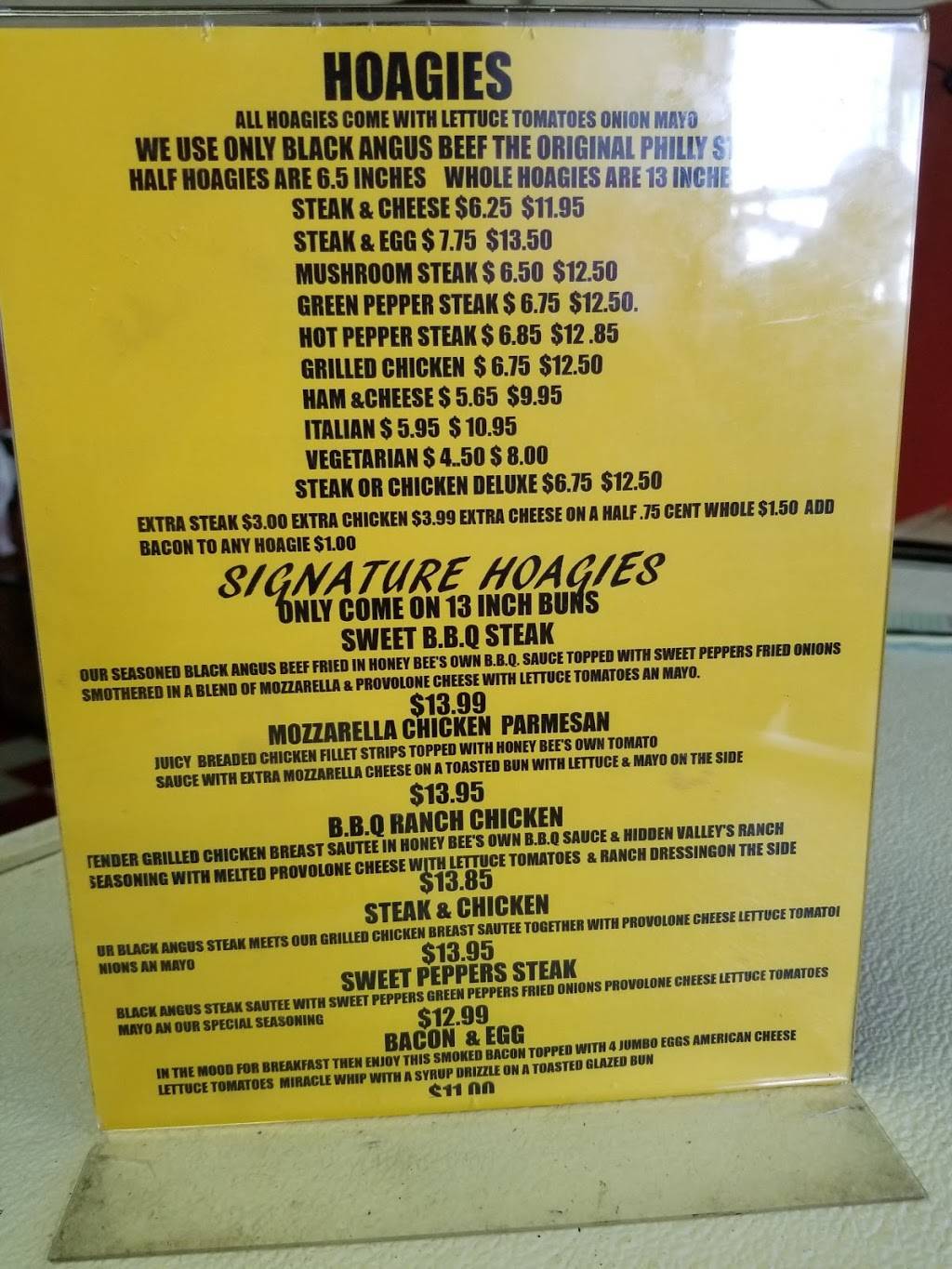 Honey Bees Restaurant & Catering | restaurant | 2796 Robinson Blvd, Penn Hills, PA 15235, USA | 4123711360 OR +1 412-371-1360