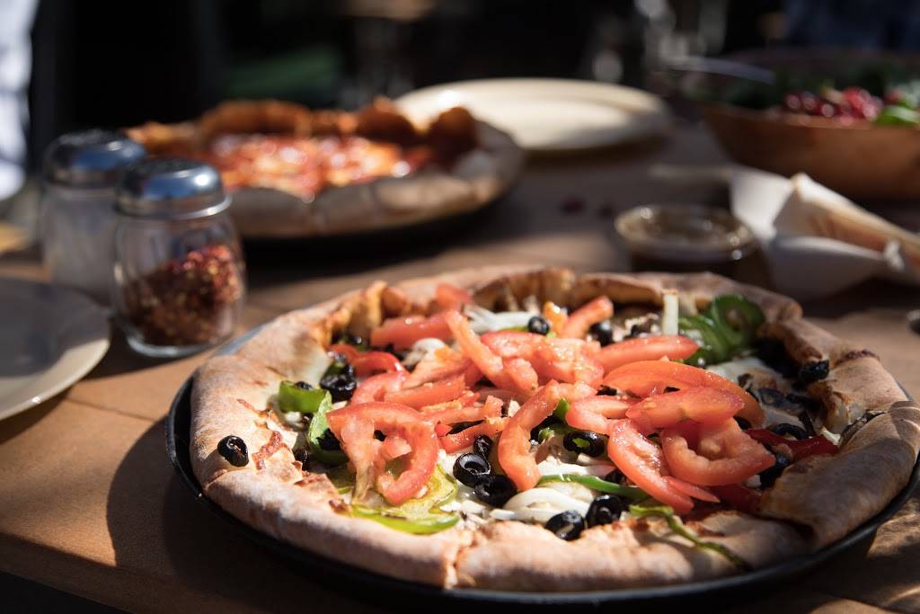 Woodstocks Pizza Isla Vista | restaurant | 928 Embarcadero del Norte, Isla Vista, CA 93117, USA | 8059686969 OR +1 805-968-6969