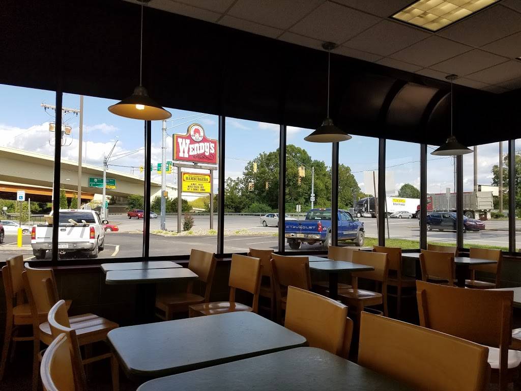 Wendys | restaurant | 4007 MacCorkle Ave SW, South Charleston, WV 25309, USA | 3047441007 OR +1 304-744-1007