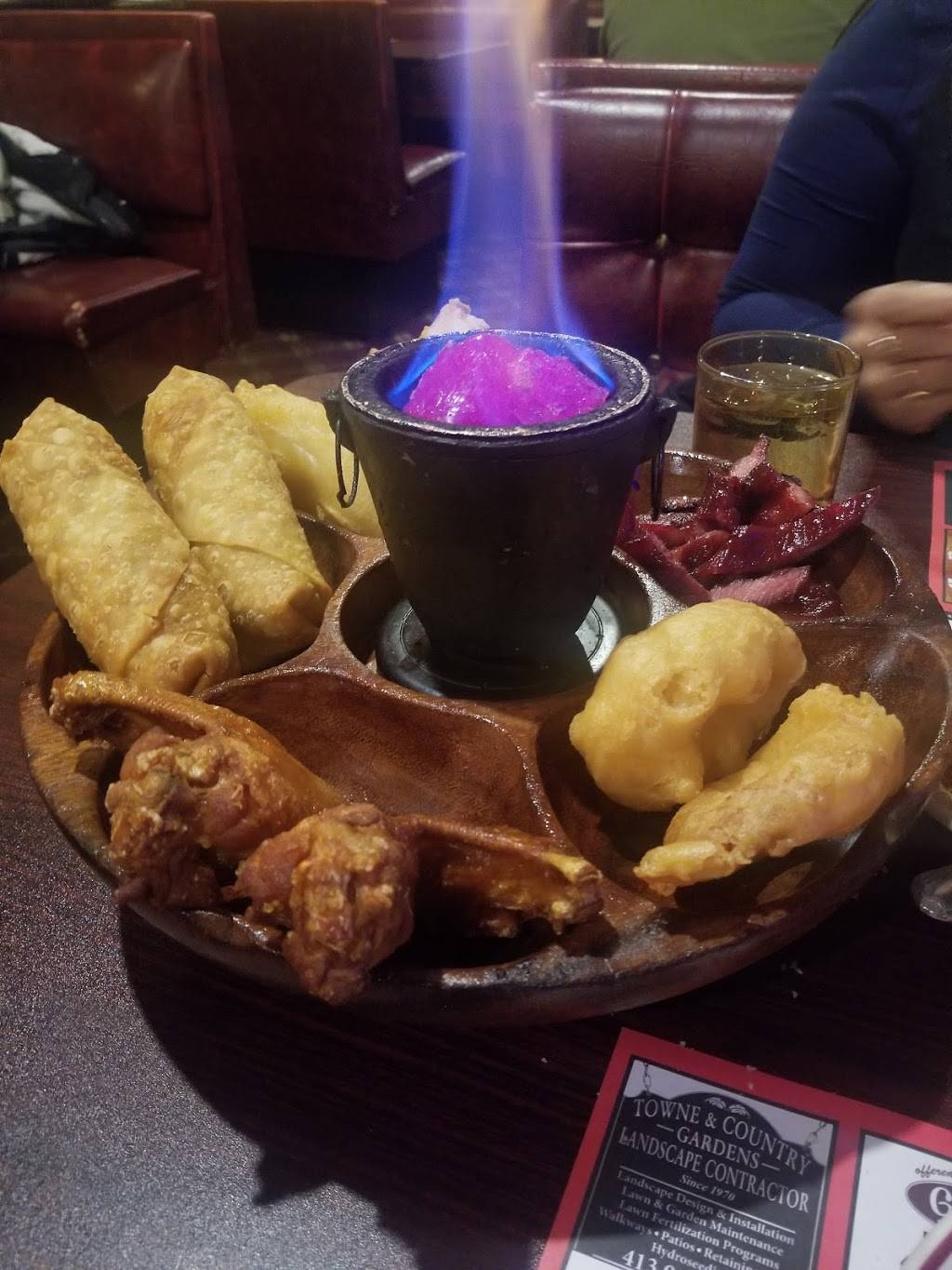 Debbie Wong | restaurant | 54 W Main St, Ware, MA 01082, USA | 4139673336 OR +1 413-967-3336