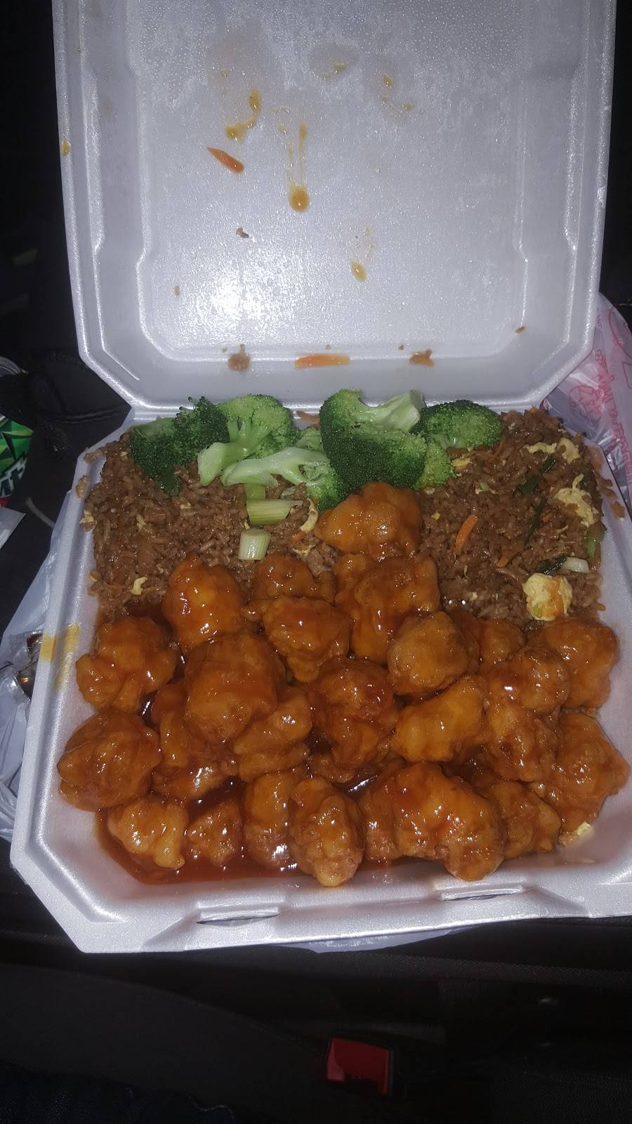 Chopsticks House China Chef | restaurant | 4238, 2409 11th St, Rock Island, IL 61201, USA | 3097888618 OR +1 309-788-8618