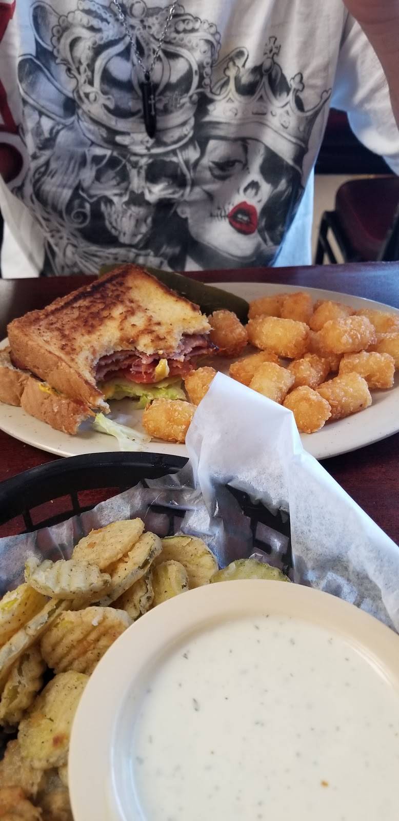 Hen House Cafe | restaurant | Sallisaw, OK 74955, USA | 9187740818 OR +1 918-774-0818