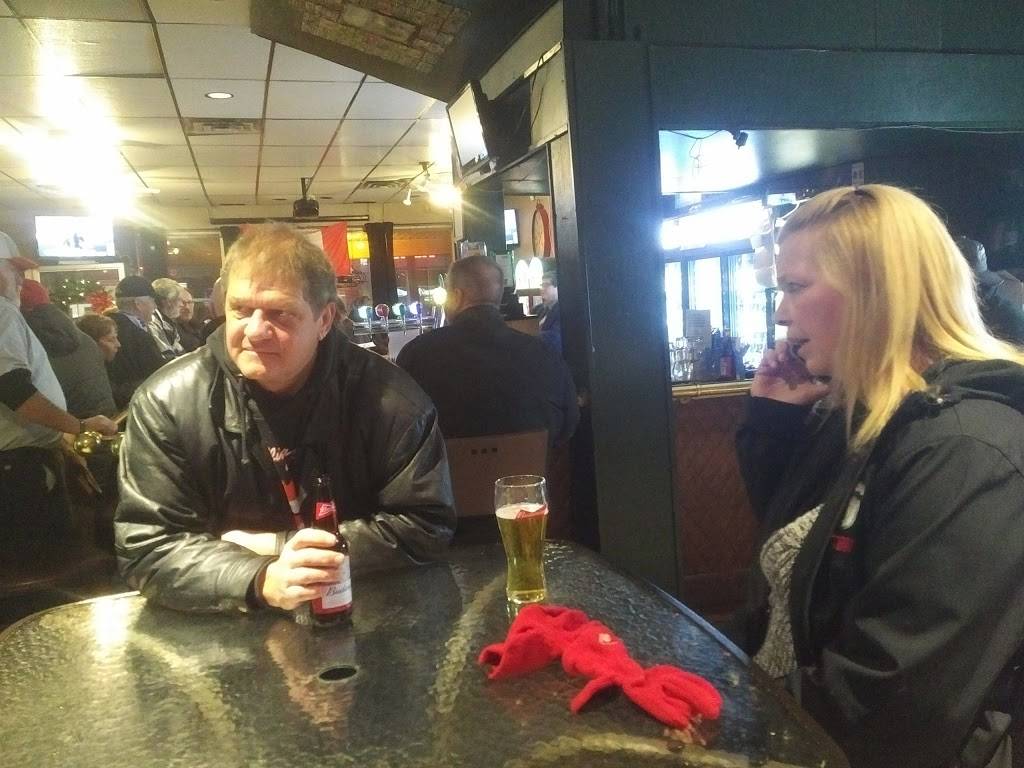 Ivans Bar | restaurant | 7188 Dorchester Rd, Niagara Falls, ON L2G 5V6, Canada | 9053574826 OR +1 905-357-4826