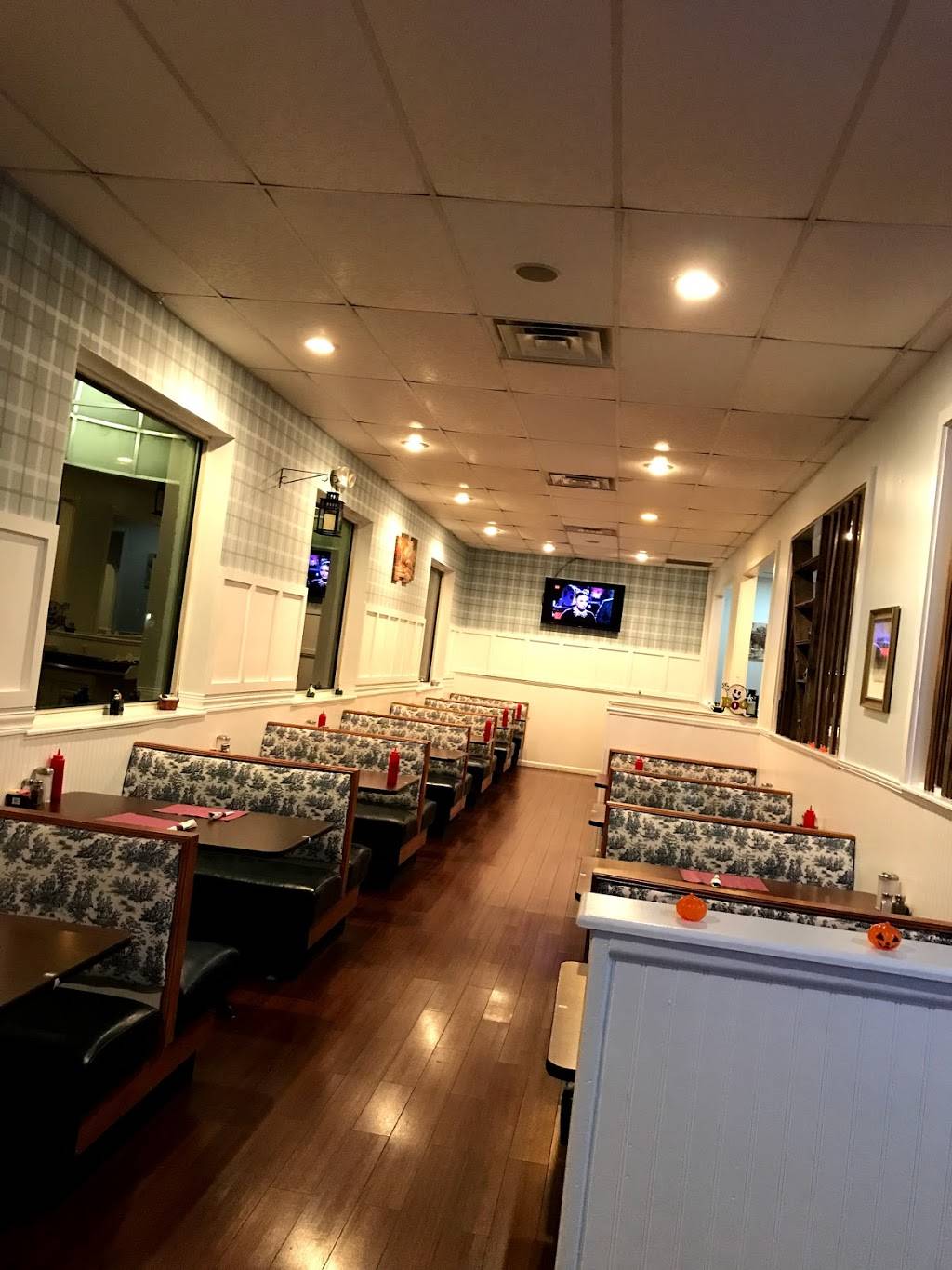 Red Lion Corner Café | restaurant | 601 Lombard Rd, Red Lion, PA 17356, USA | 7173782618 OR +1 717-378-2618