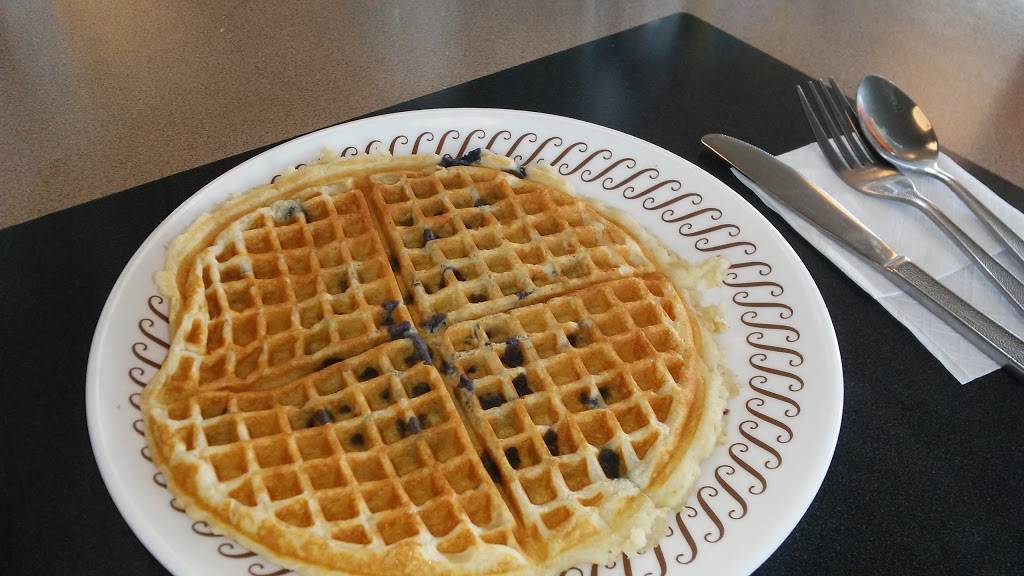 Waffle House | meal takeaway | 606 Coulter Dr, New Albany, MS 38652, USA | 6625343699 OR +1 662-534-3699