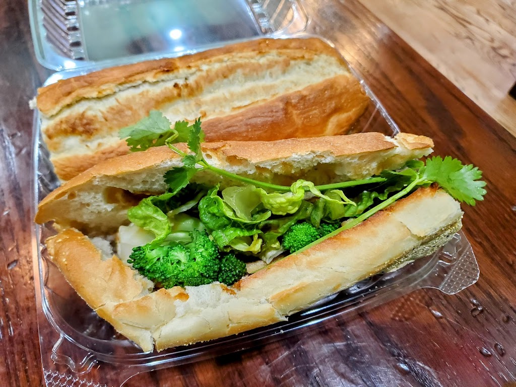 Viet Nom Nom | restaurant | 1715 Murray Ave, Pittsburgh, PA 15217, USA | 4125867200 OR +1 412-586-7200