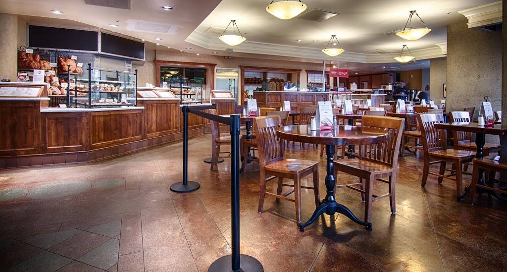 Boudin Bakery Cafe | bakery | 4 Embarcadero Center, Justin, Herman Plaza, San Francisco, CA 94111, USA | 4153623330 OR +1 415-362-3330