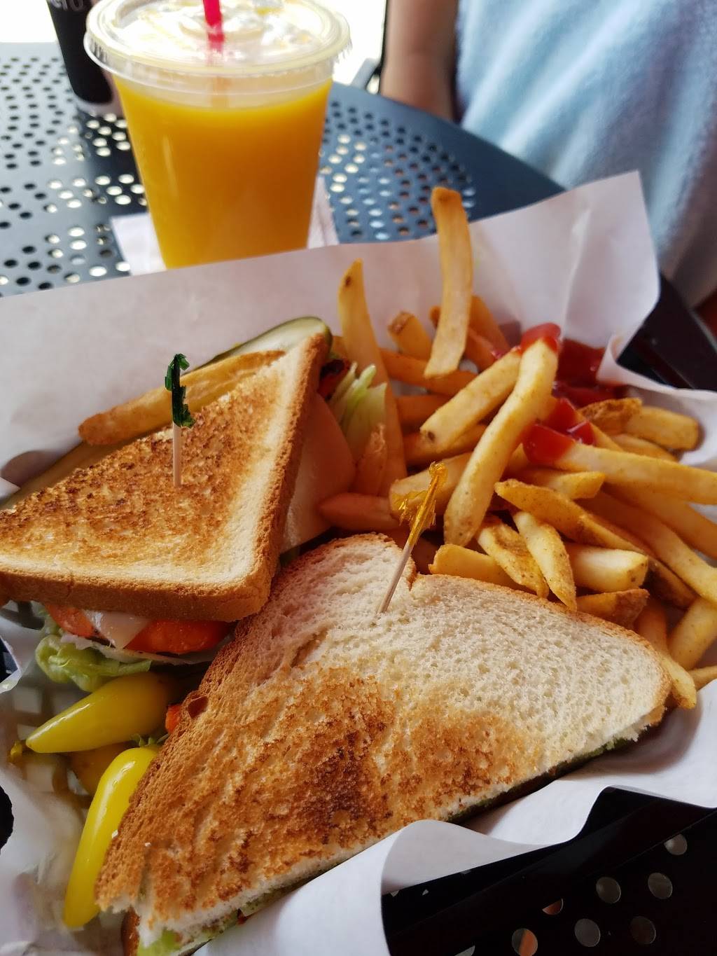 Mad Men Deli | restaurant | 5301 W North Venice Blvd, Los Angeles, CA 90019, USA | 3235923432 OR +1 323-592-3432