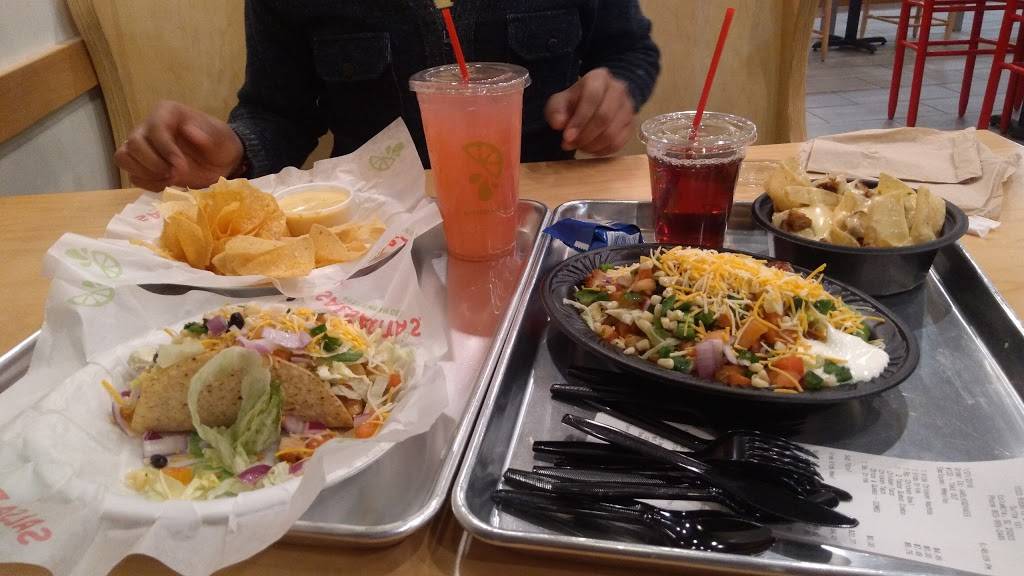 Salsaritas Fresh Mexican Grill | restaurant | 1033 Roberts Branch Pkwy Suite 101, Columbia, SC 29203, USA | 8039992449 OR +1 803-999-2449