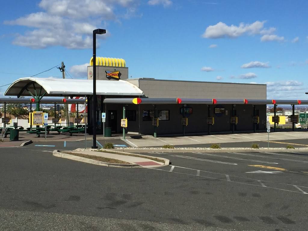 Sonic Drive-In | restaurant | 2819 John F. Kennedy Blvd, North Bergen, NJ 07047, USA | 2017664595 OR +1 201-766-4595