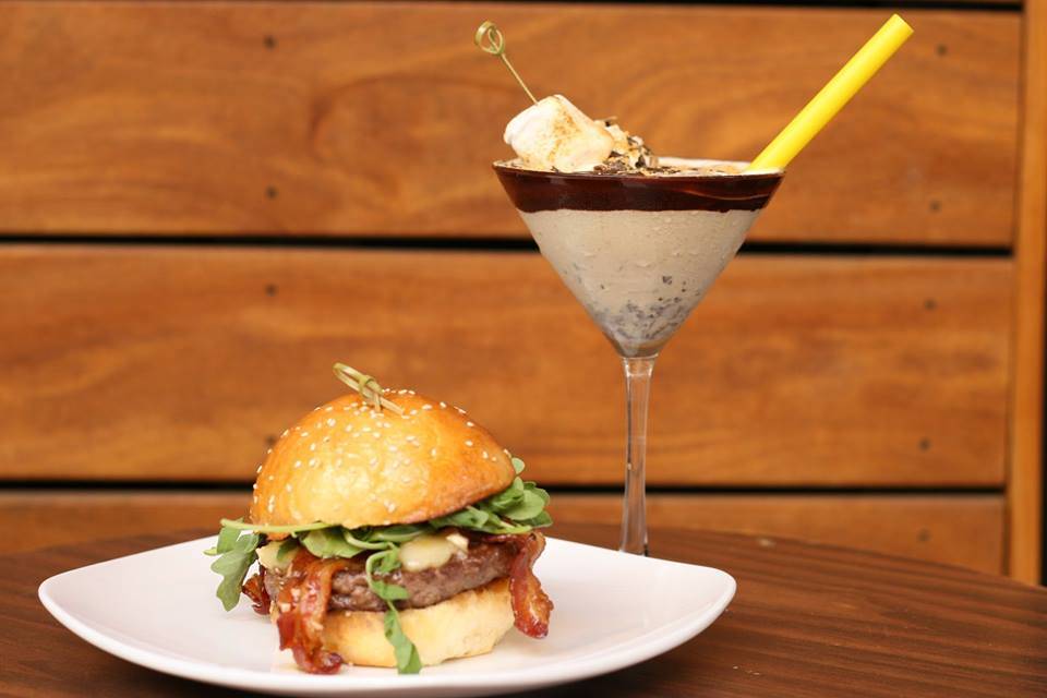 5280 Burger Bar | restaurant | 4301 Main St, Westminster, CO 80031, USA | 7208875970 OR +1 720-887-5970