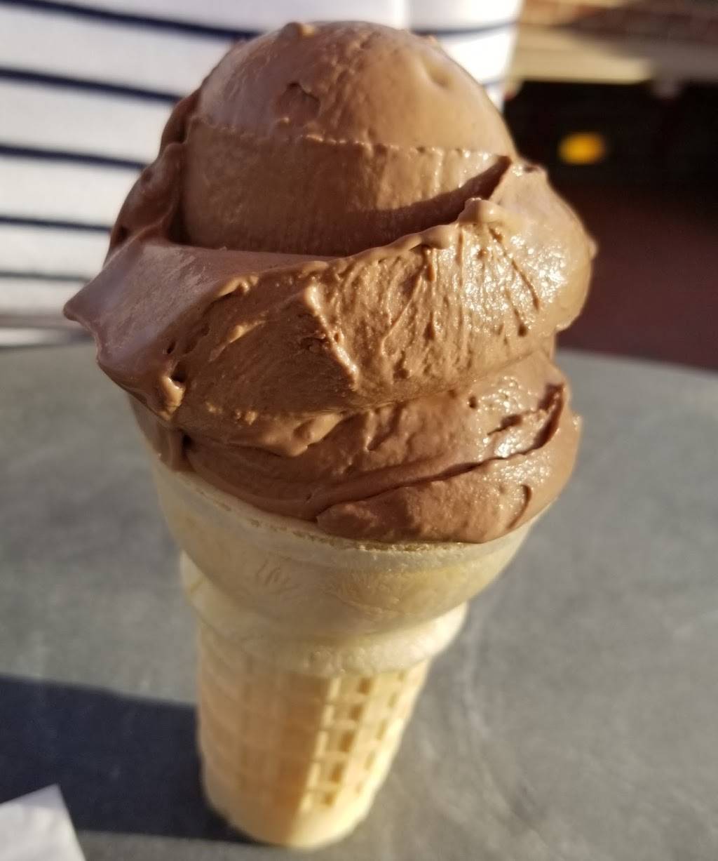 Goodberrys Frozen Custard | restaurant | 9700 Strickland Rd, Raleigh, NC 27615, USA | 9196768580 OR +1 919-676-8580