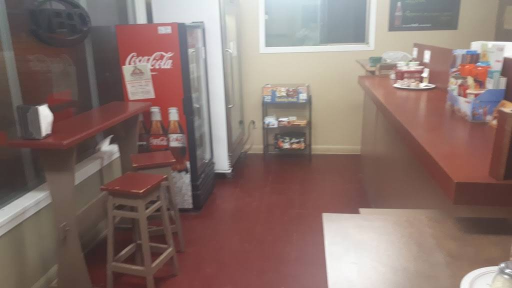 Village Pizza | restaurant | 426 Main Street Bath, Bath, ON K0H 1G0, Canada | 6133527481 OR +1 613-352-7481