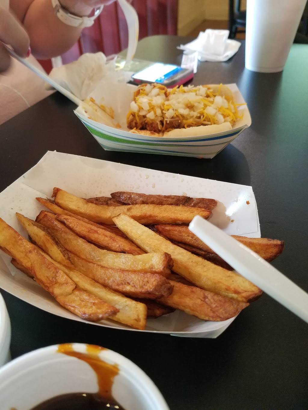 Crazy Dogs Grill | restaurant | 1720 N Bridge St, Chillicothe, OH 45601, USA | 7408516430 OR +1 740-851-6430