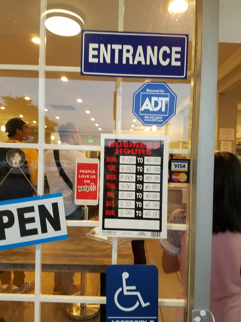 Cô Ba | restaurant | 10642 Westminster Ave, Garden Grove, CA 92843, USA | 7145374920 OR +1 714-537-4920