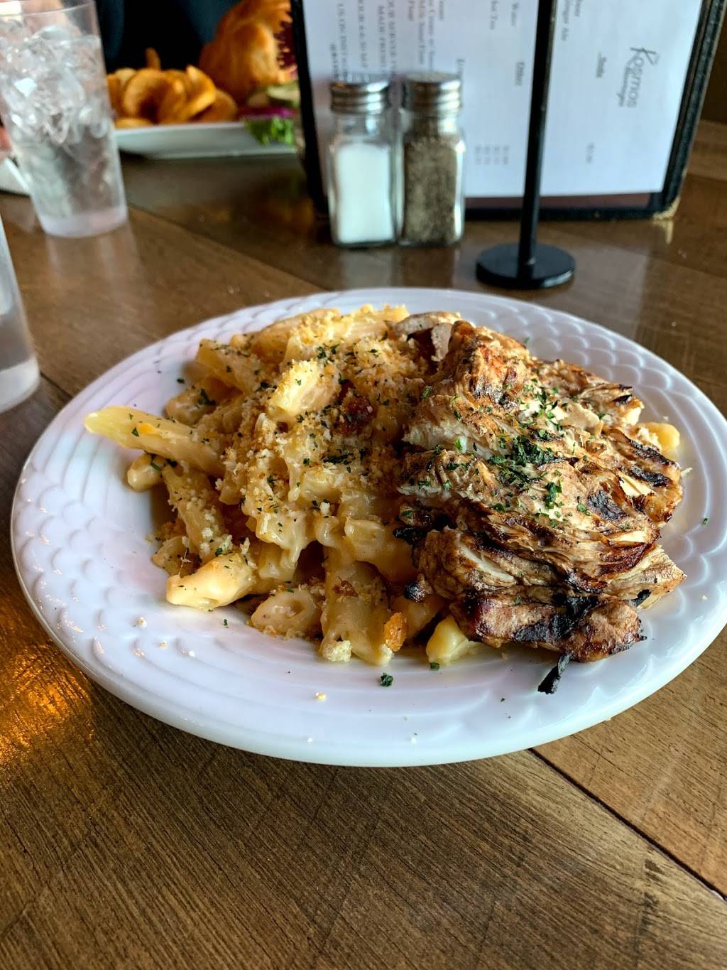 The Kosmos Restaurant | restaurant | 1715 5th St NW, Albuquerque, NM 87102, USA | 5053691772 OR +1 505-369-1772