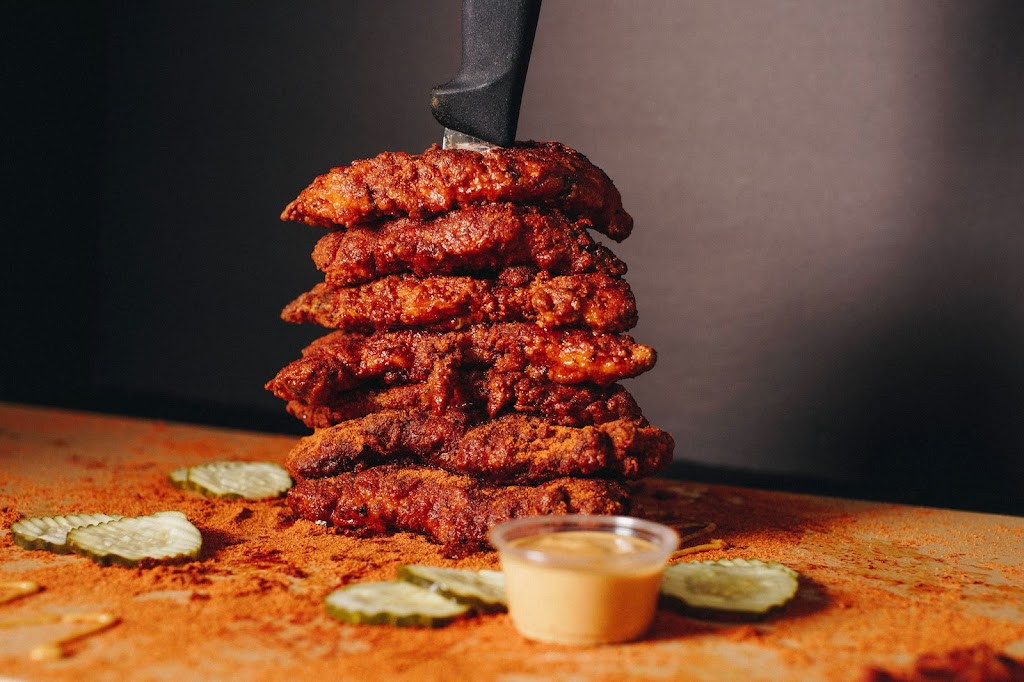 Main Chick Hot Chicken | restaurant | 19500 Plummer St B-3, Northridge, CA 91324, USA | 8188576437 OR +1 818-857-6437