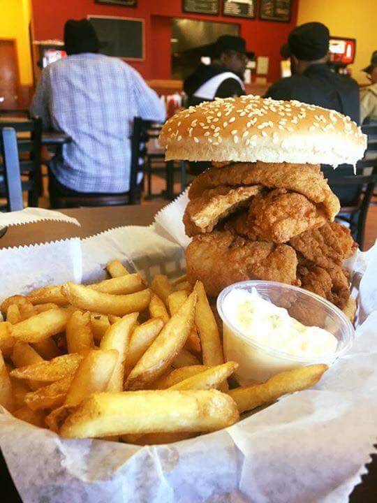 Seafood Kitchen | restaurant | 817 Botetourt Ct #102, Chesapeake, VA 23320, USA | 7575470555 OR +1 757-547-0555