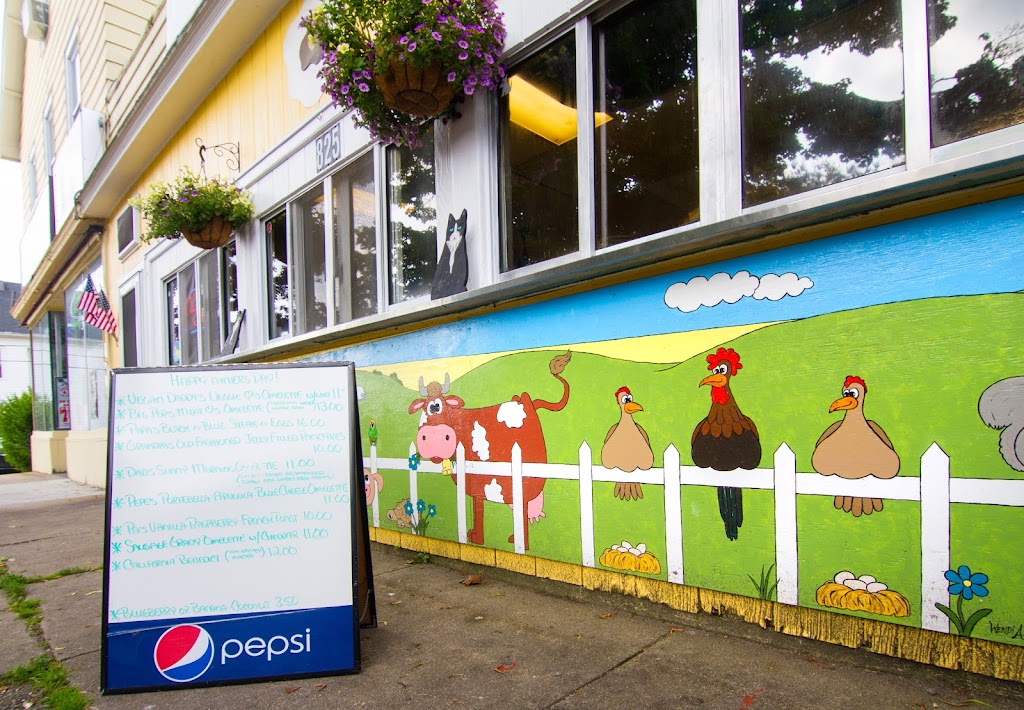 The Yolk Cafe | cafe | 825 Montauk Ave, New London, CT 06320, USA | 8604370898 OR +1 860-437-0898