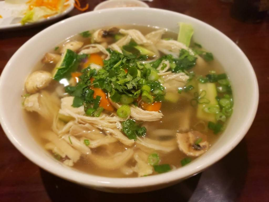 Saigon Fusion | restaurant | 16700 US-441, Mt Dora, FL 32757, USA | 3528004052 OR +1 352-800-4052