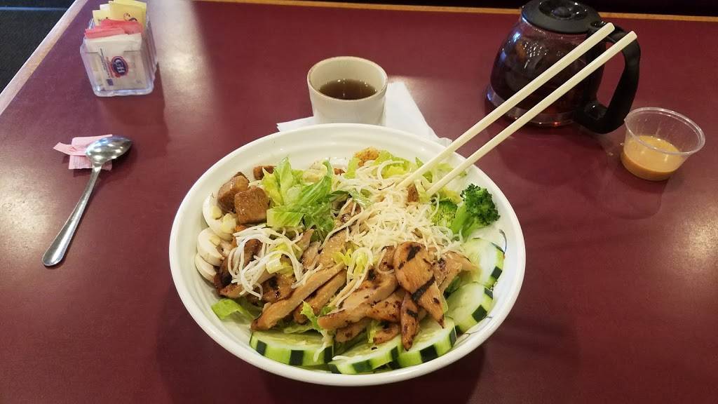 Pho Ever & Wok | restaurant | 11012 Canyon Rd E, Puyallup, WA 98373, USA | 2535392522 OR +1 253-539-2522