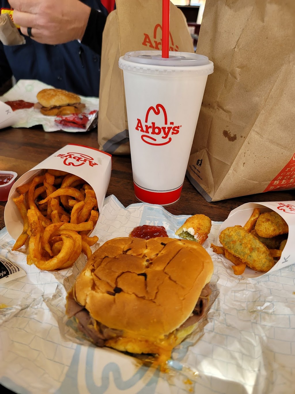 Arbys | meal takeaway | 2258 N Monroe St, Tallahassee, FL 32303, USA | 8503867788 OR +1 850-386-7788