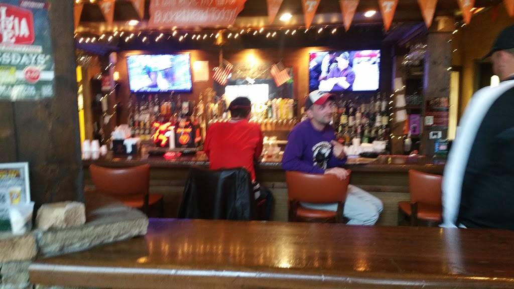 Bucket Head Tavern | restaurant | 5458, 8039, Ray Mears Blvd, Knoxville, TN 37919, USA | 8653949936 OR +1 865-394-9936