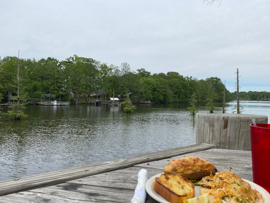 Waterfront Grill | restaurant | 5201 Desiard Street, Monroe, LA 71203, USA | 3183450064 OR +1 318-345-0064
