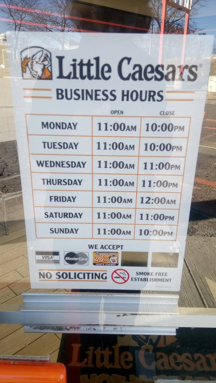 Little Caesars Pizza | meal takeaway | 17730 Leslie St, Newmarket, ON L3Y 3E4, Canada | 9058309333 OR +1 905-830-9333