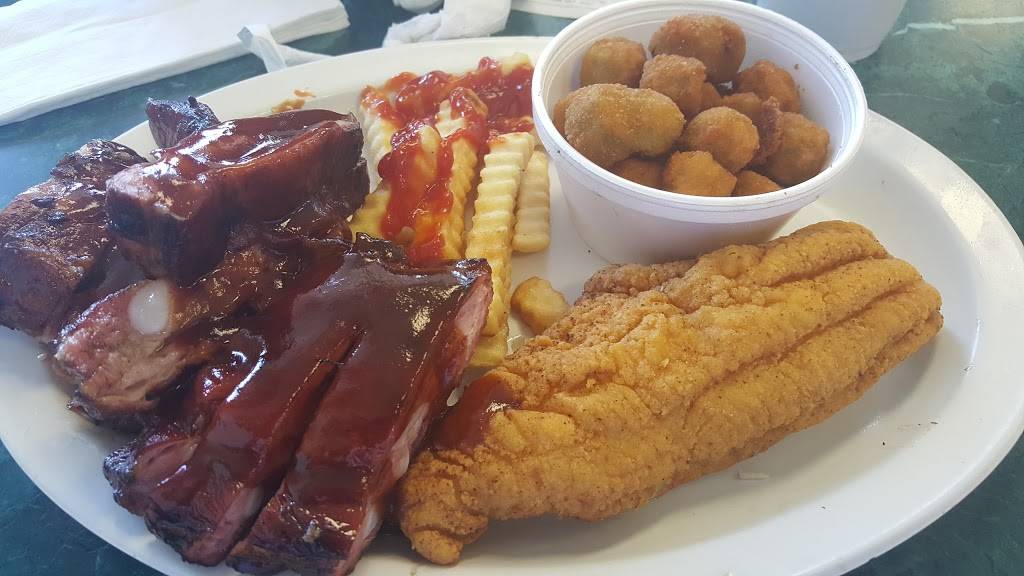 A&R Bar-B-Que | restaurant | 3721 Hickory Hill Rd, Memphis, TN 38115, USA | 9013659777 OR +1 901-365-9777