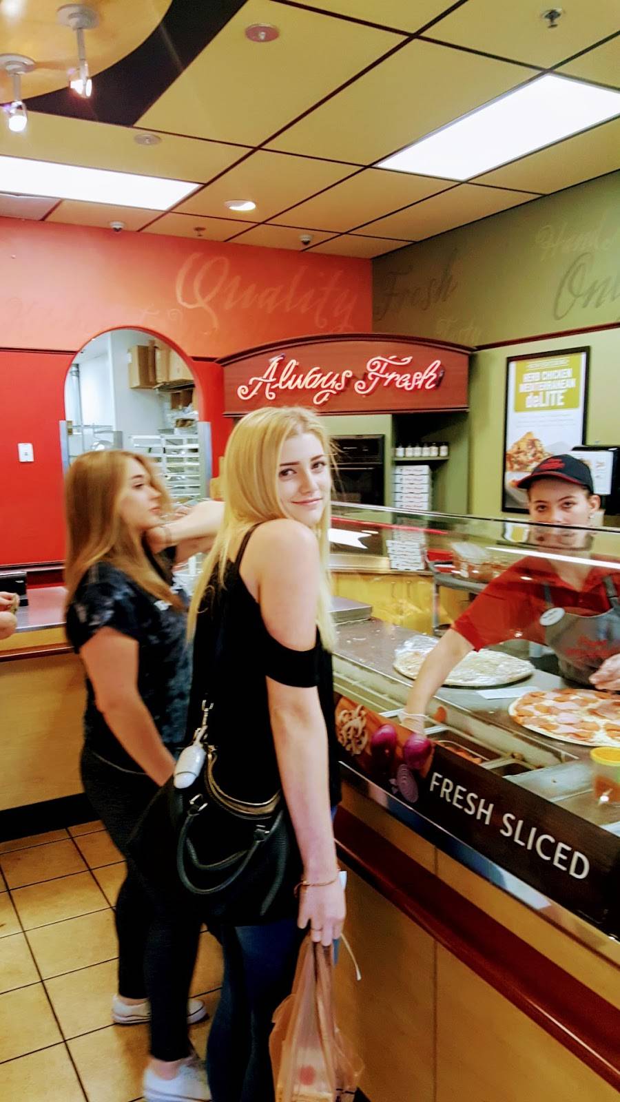 Papa Murphys Take N Bake Pizza | meal takeaway | 3415 SE 192nd Ave, Vancouver, WA 98683, USA | 3608960833 OR +1 360-896-0833