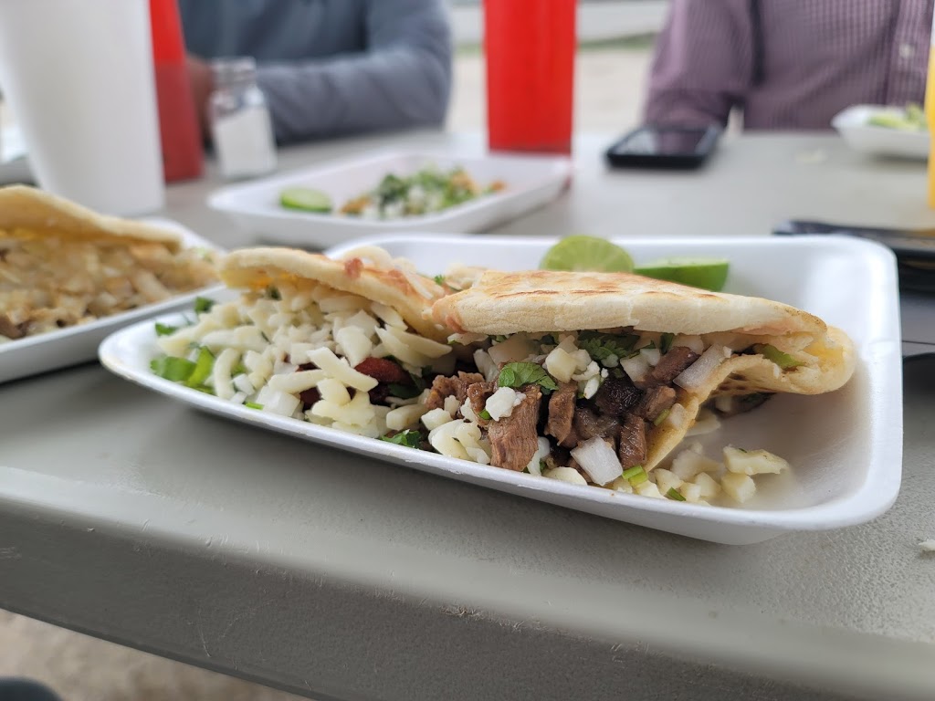 La Reyna Mexican Food | restaurant | 2127 FM 51, Weatherford, TX 76085, USA | 8172438641 OR +1 817-243-8641