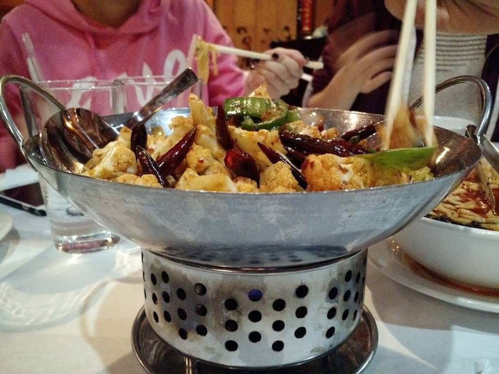 Hong Kong House | restaurant | 1831 W Henderson Rd, Columbus, OH 43220, USA | 6145389288 OR +1 614-538-9288