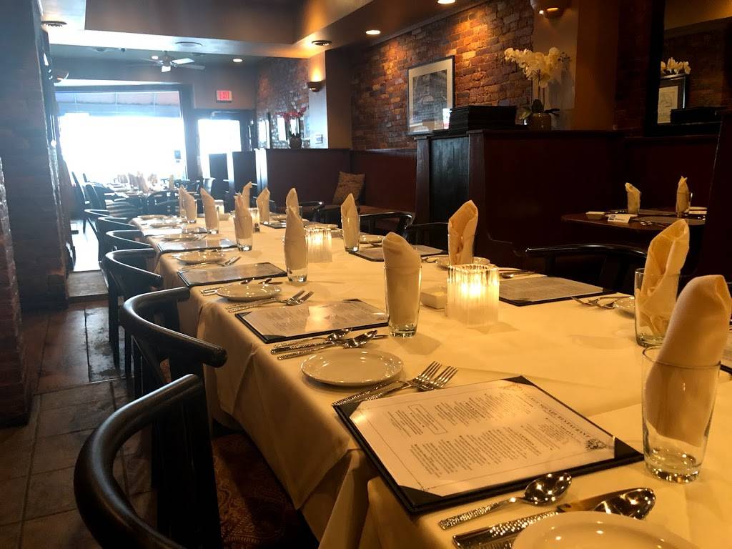 Village Square Restaurant | restaurant | 103 N Loudoun St, Winchester, VA 22601, USA | 5406678961 OR +1 540-667-8961