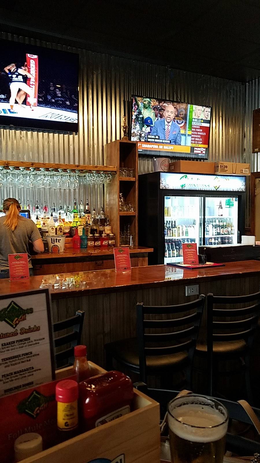 sidelines grill | restaurant | 220 Ren Mar Dr, Pleasant View, TN 37146, USA | 6157464252 OR +1 615-746-4252