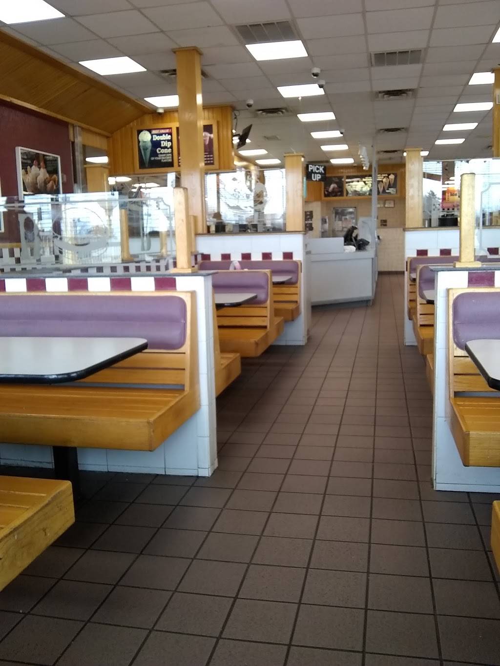 Braums Ice Cream & Burger Restaurant | restaurant | 400 E Robinson St, Norman, OK 73071, USA | 4053213431 OR +1 405-321-3431