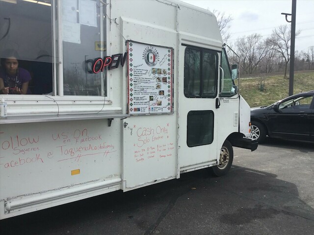 Taqueria La Familia | restaurant | 3221 Center Point Rd NE, Cedar Rapids, IA 52402, USA | 3196519812 OR +1 319-651-9812