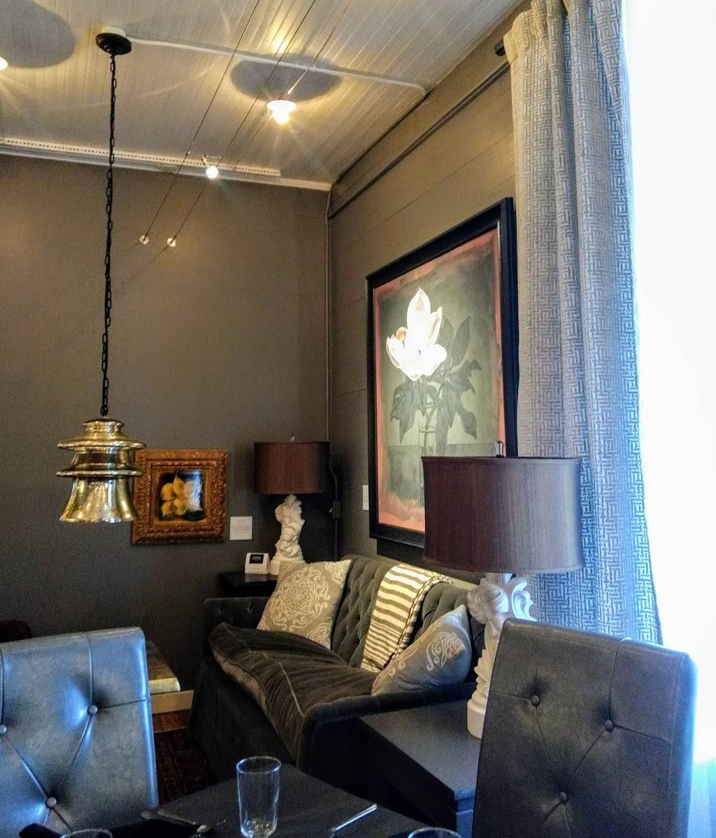 The Wine Bar at the Grand Fayette Hotel | restaurant | 201 W Fayette St, Fayetteville, TX 78940, USA | 9797166988 OR +1 979-716-6988