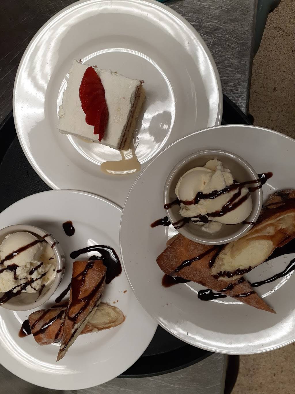 Los Girasoles Seafood and Mexican Restaurant | restaurant | 2032 Austin Hwy, San Antonio, TX 78218, USA | 2102513449 OR +1 210-251-3449