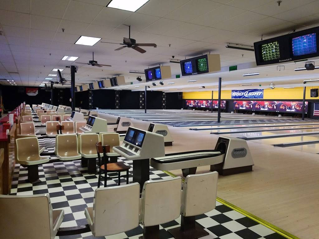 Galaxy Lanes and Games | meal takeaway | 347 Jackson Plaza, Sylva, NC 28779, USA | 8286314754 OR +1 828-631-4754