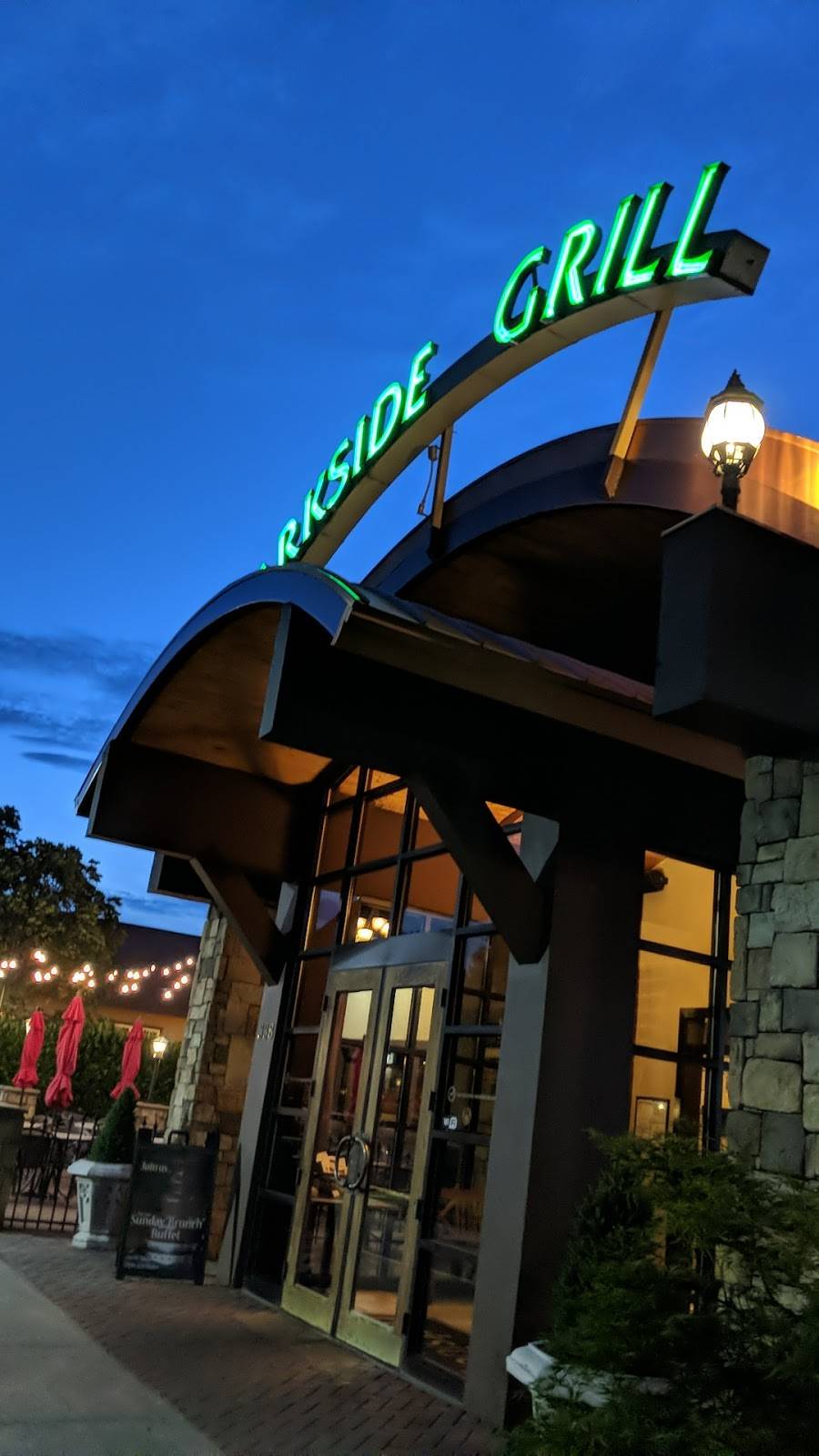 Chesapeakes Seafood Restaurant & Raw Bar | restaurant | 9630 Parkside Dr, Knoxville, TN 37922, USA | 8658519088 OR +1 865-851-9088