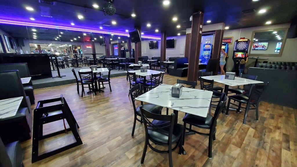 Billiards on Baytree | restaurant | 1305 Baytree Rd, Valdosta, GA 31602, USA | 2292621395 OR +1 229-262-1395