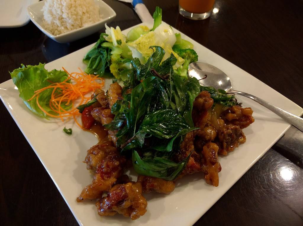 Kanjana Thai Cuisine | restaurant | 8064 Rolling Rd, Springfield, VA 22153, USA | 7034401029 OR +1 703-440-1029