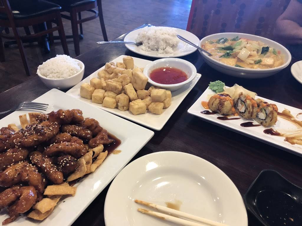 Golden Ginger | restaurant | 1020 W 300 N, Clearfield, UT 84015, USA | 8017730388 OR +1 801-773-0388