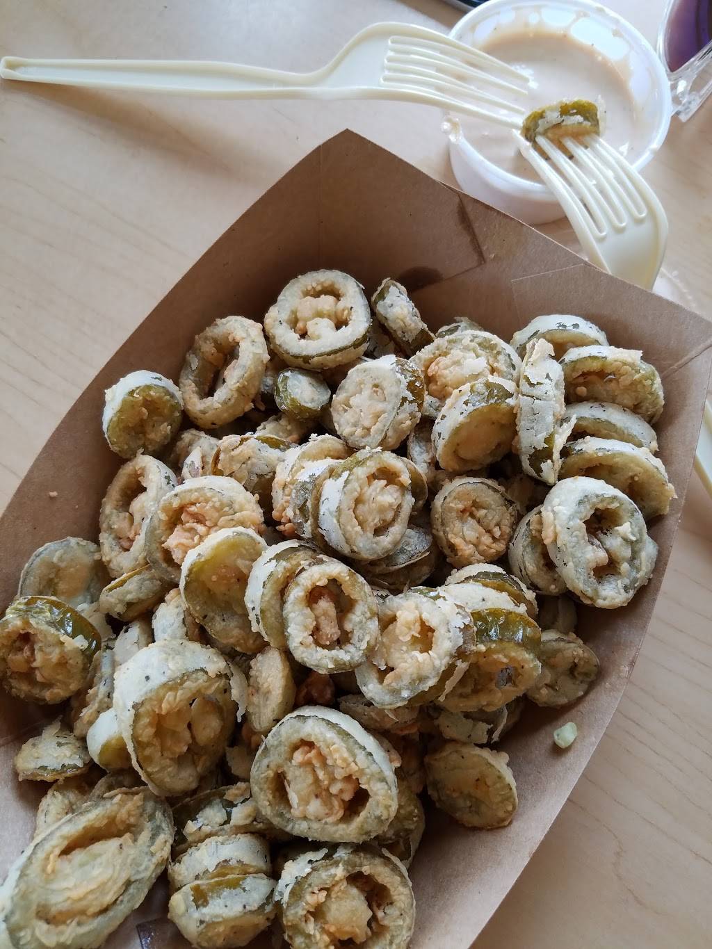 Pockets Grille | restaurant | 205 Fawcett St, Smithville, TX 78957, USA | 5122375572 OR +1 512-237-5572