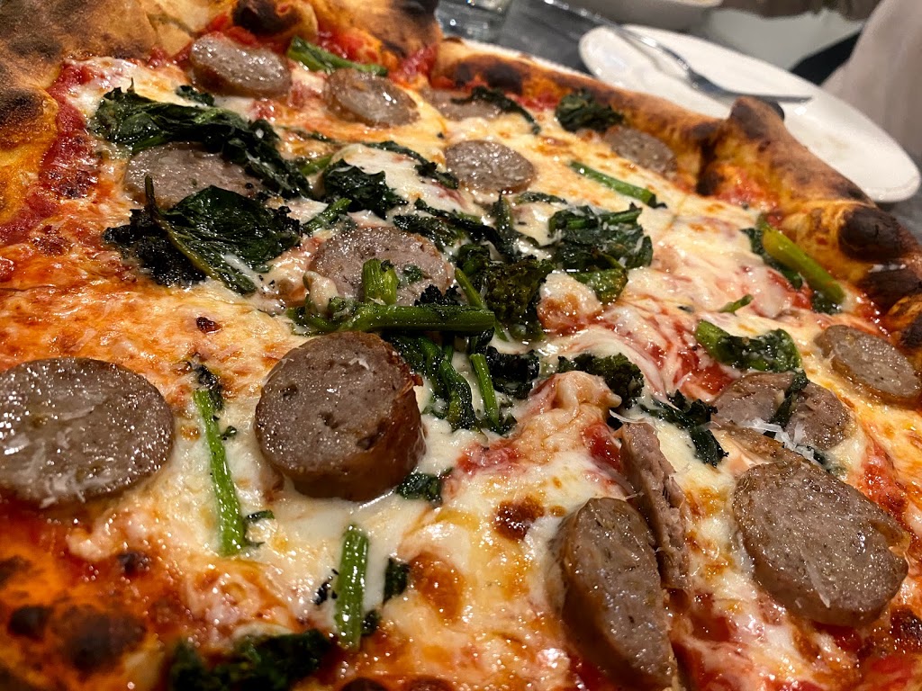 The Artisan Pig | restaurant | 66 Court St, Plymouth, MA 02360, USA | 7744047012 OR +1 774-404-7012