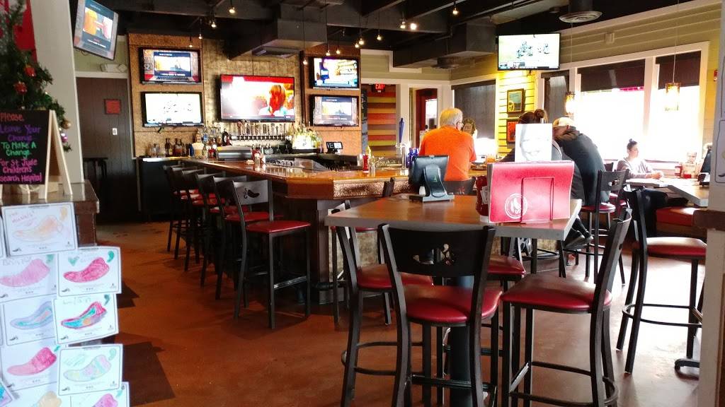 Chilis Grill & Bar | restaurant | 3015 W Chandler Blvd, Chandler, AZ 85226, USA | 4807861289 OR +1 480-786-1289