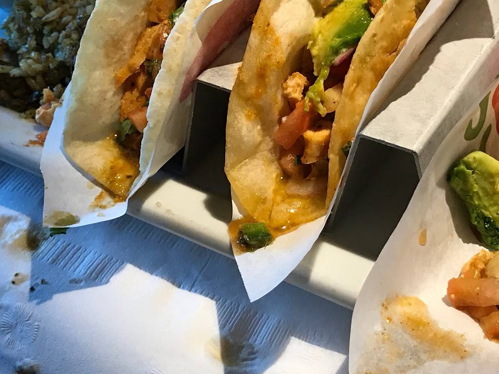 Chilis Grill & Bar | meal takeaway | 4801 Hopyard Rd, Pleasanton, CA 94588, USA | 9257340911 OR +1 925-734-0911