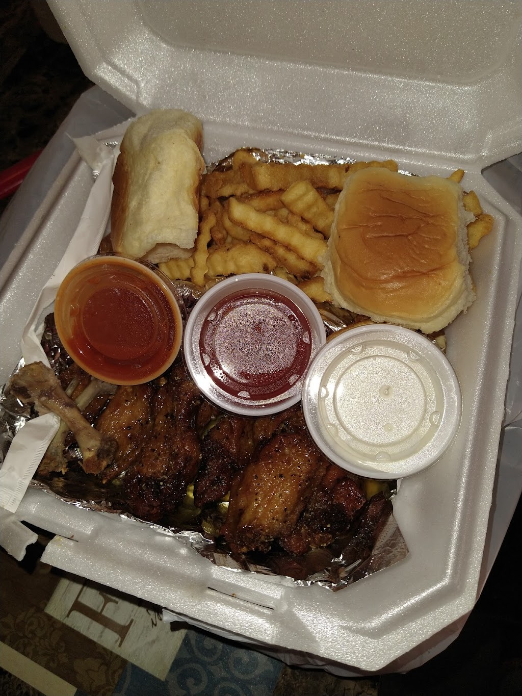 Kickin Chicken | restaurant | 732 N Oates St, Dothan, AL 36303, USA | 3346856913 OR +1 334-685-6913